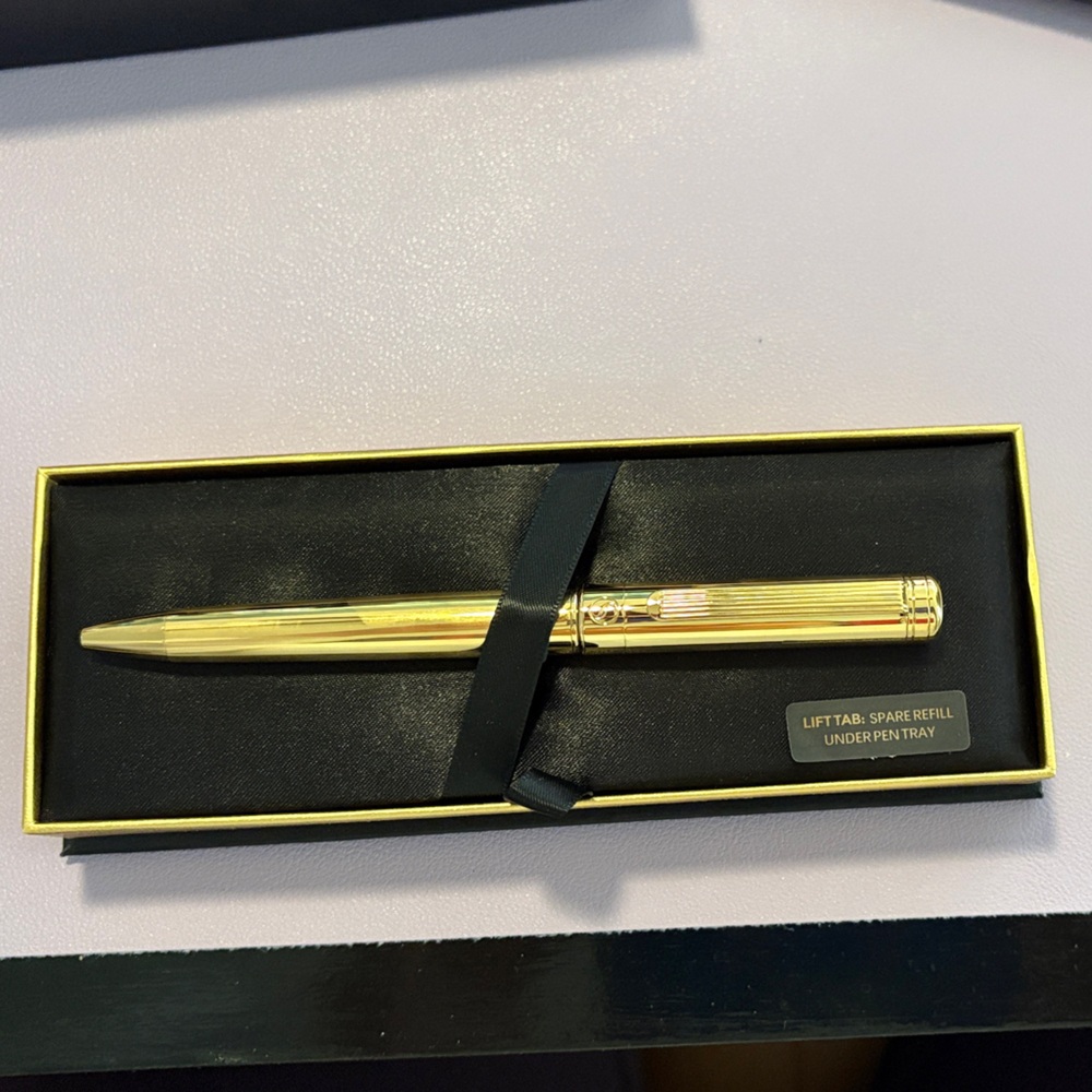 New Scriveiner Elegant Gold Pen